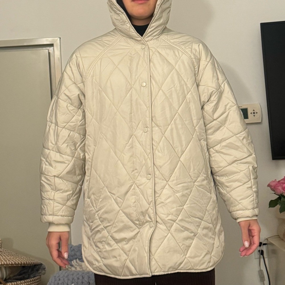 Zara Women's Quilted Puffer Jacket - White